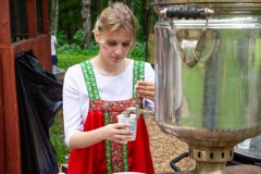 ДЕНЬ РОССИИ В ГОРОДСКОМ ПАРКЕ