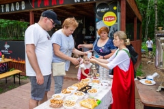 ДЕНЬ РОССИИ В ГОРОДСКОМ ПАРКЕ